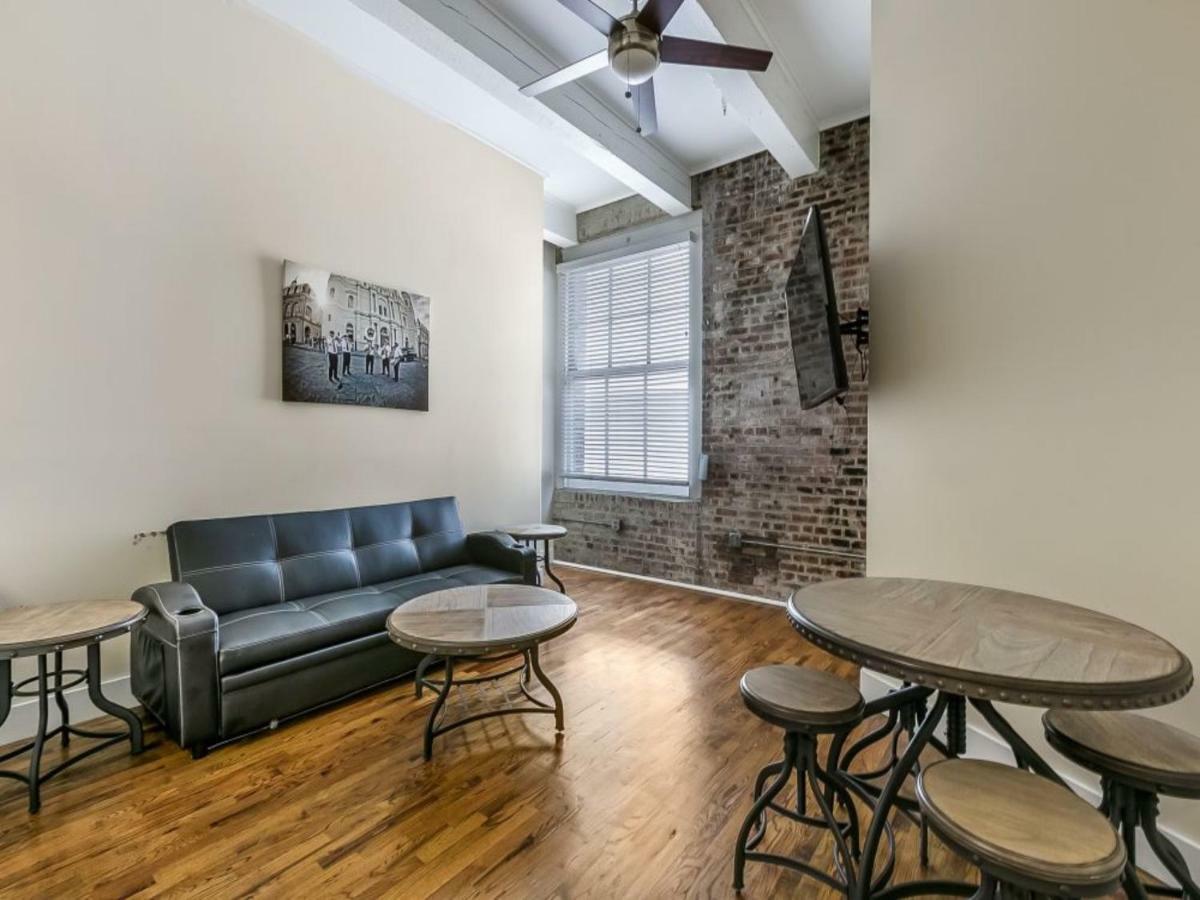 Beautiful Condos Steps From French Quarter And Bourbon St Ню Орлиънс Екстериор снимка